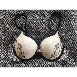White and black Victoria secret push up bra